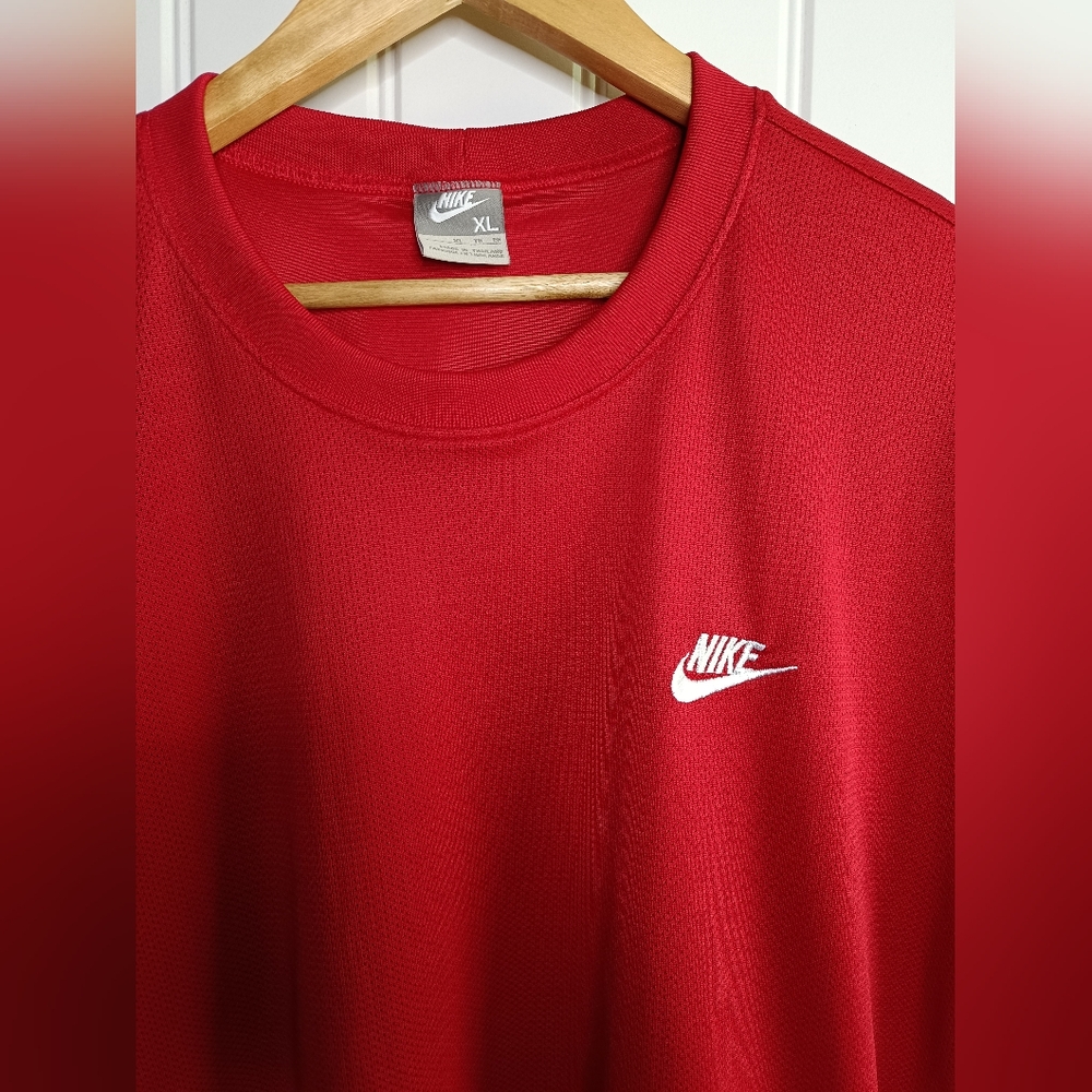 Vintage XL Red Nike Activewear Shirt  Men Mesh Two Layer Lined Gym CrossFit Yoga